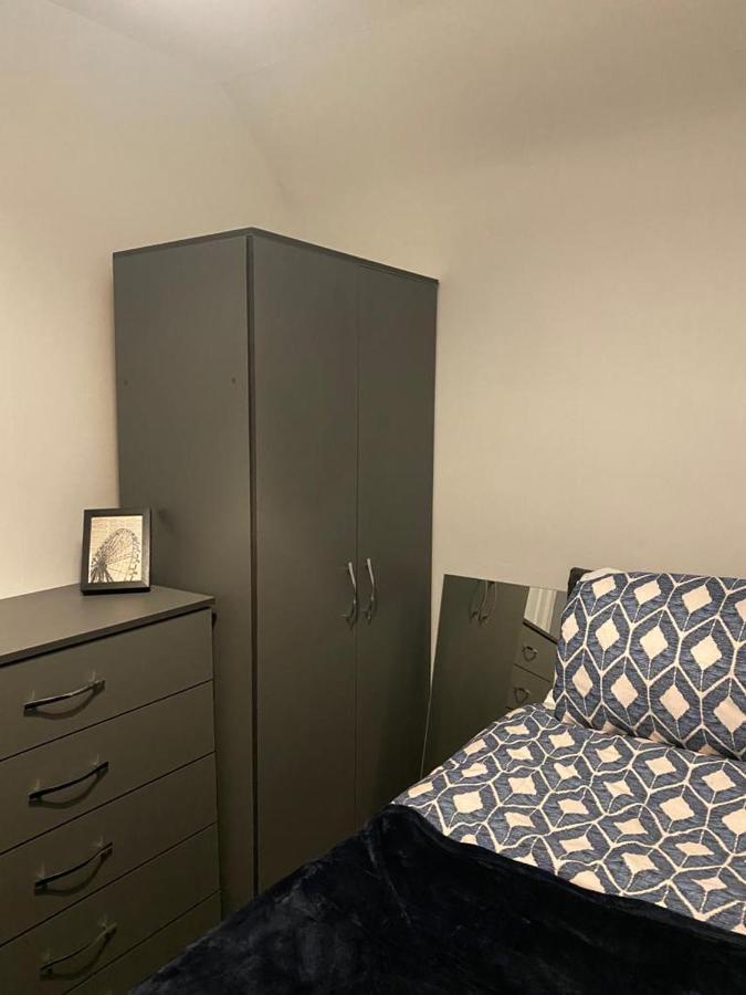 Cosy 3 Bedroom House, Free Parking & Wifi نوتينغهام المظهر الخارجي الصورة