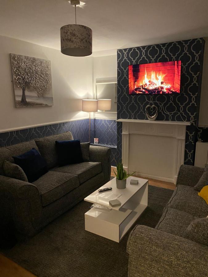 Cosy 3 Bedroom House, Free Parking & Wifi نوتينغهام المظهر الخارجي الصورة